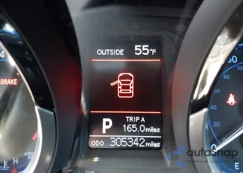 2015 Toyota Corolla S Plus z USA, uszkodzony, nr VIN 2T1BURHE8FC334714